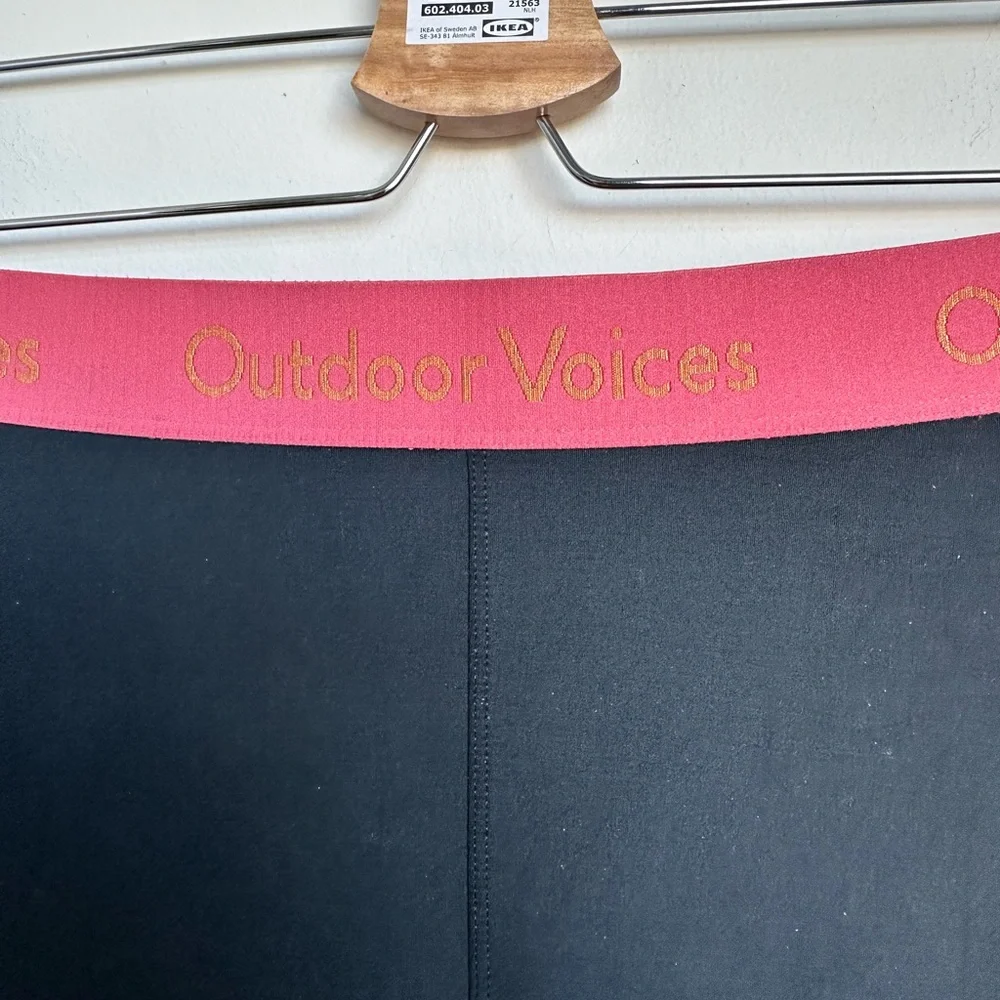 Outdoor Voices Black and Pink Smooth Leggings Size L - Picture 7 of 13